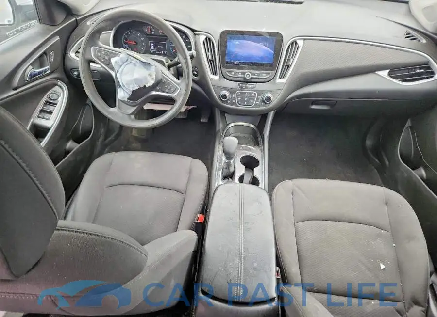 1G1ZD5ST4NF123104# 8