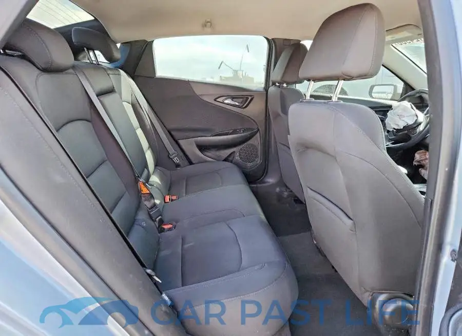 1G1ZD5ST7JF104234# 10
