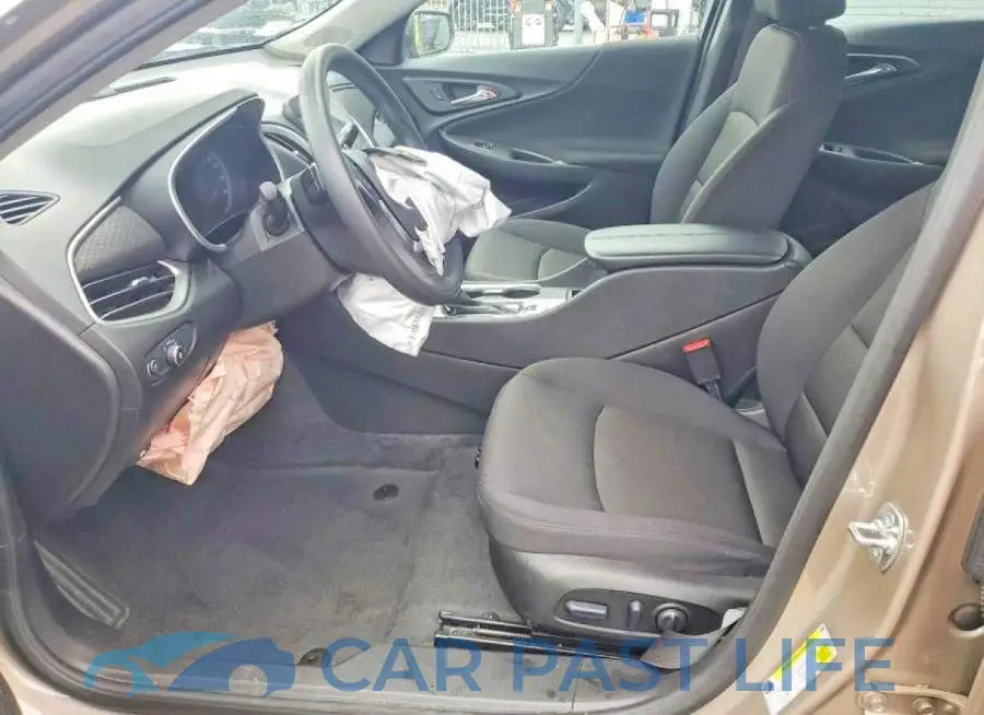 1G1ZD5ST9SF142663# 7
