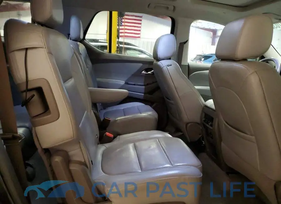 1GNEVJKW6JJ155489# 11