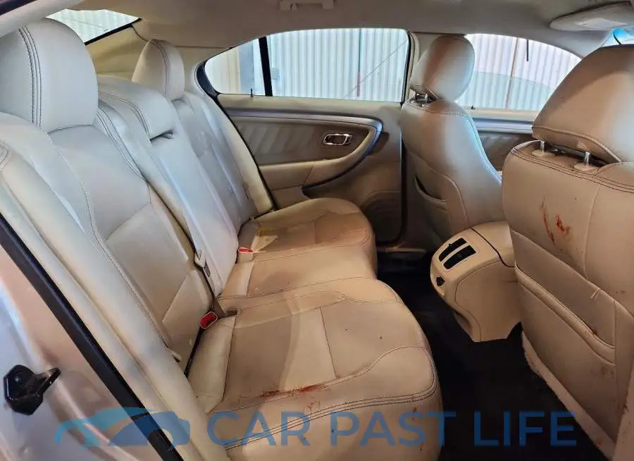 1FAHP2E82JG112015# 10