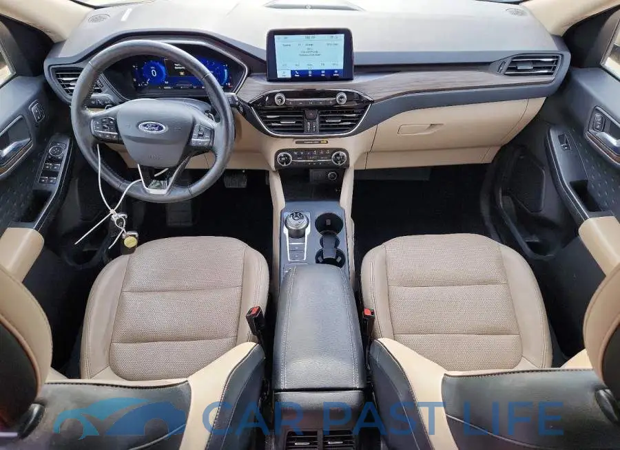 1FMCU9J96LUA26677# 8