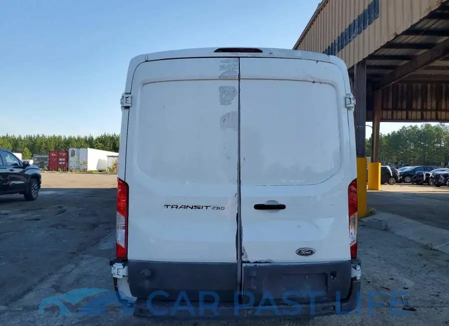1FTYR2CM8HKA97824# 6