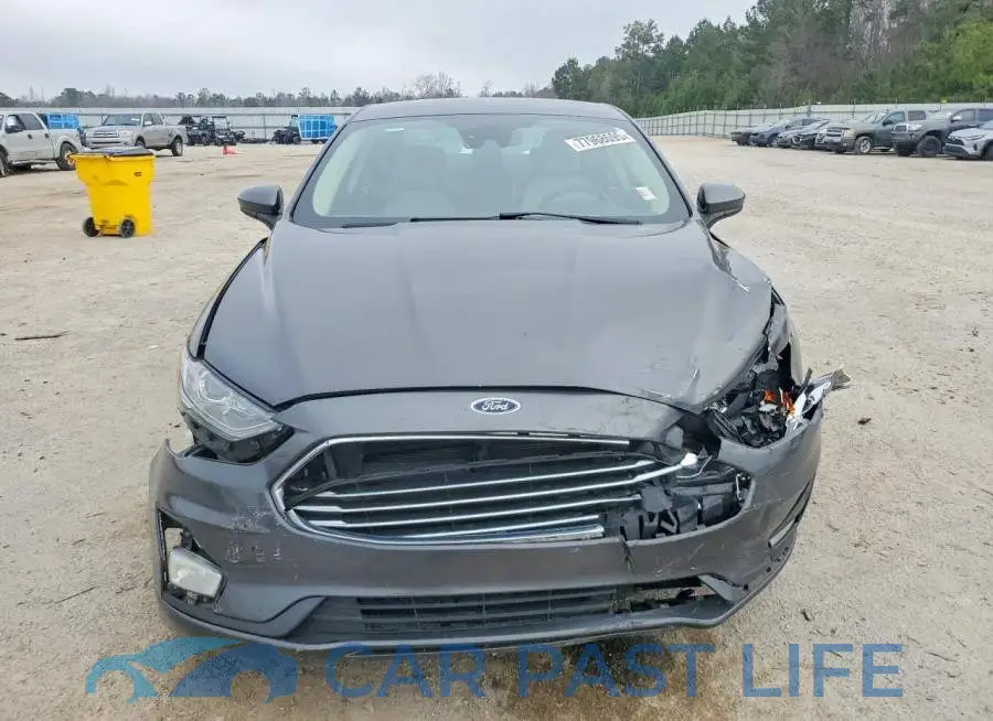 3FA6P0HDXLR201377# 5