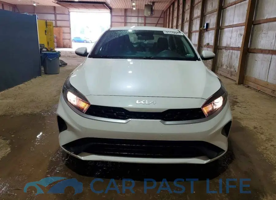 3KPF24AD3RE731894# 5