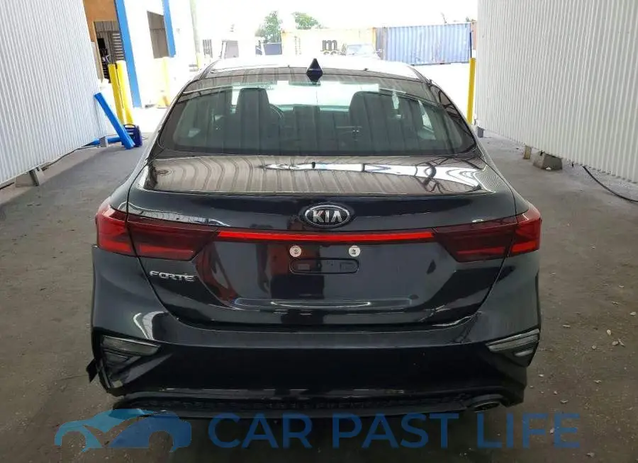 3KPF24AD8LE225890# 6