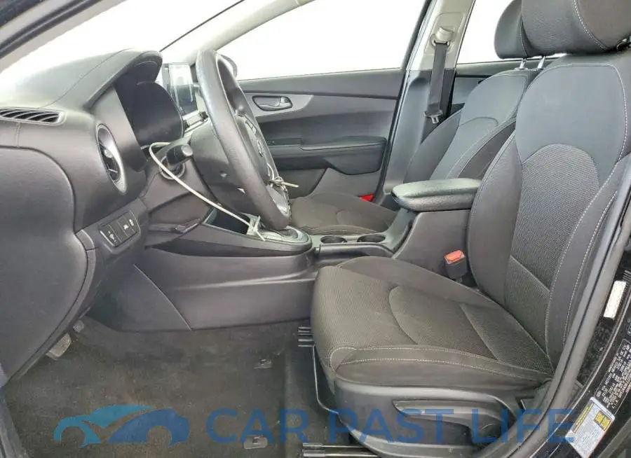 3KPF24AD8LE225890# 7