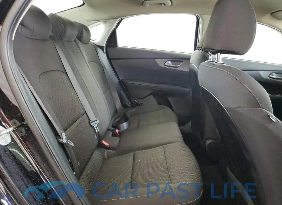 3KPF24AD8LE225890# 10
