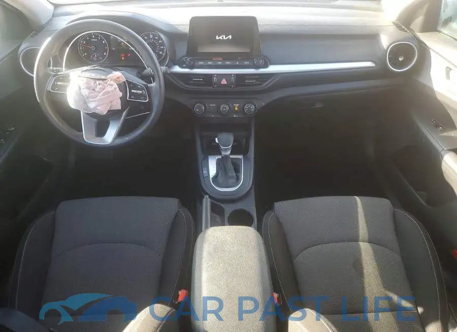 3KPF24AD9NE501951# 8