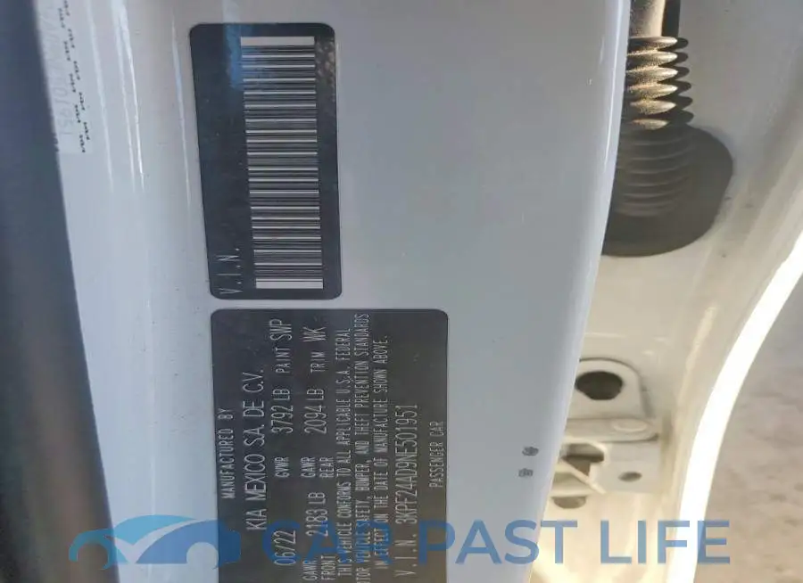 3KPF24AD9NE501951# 12