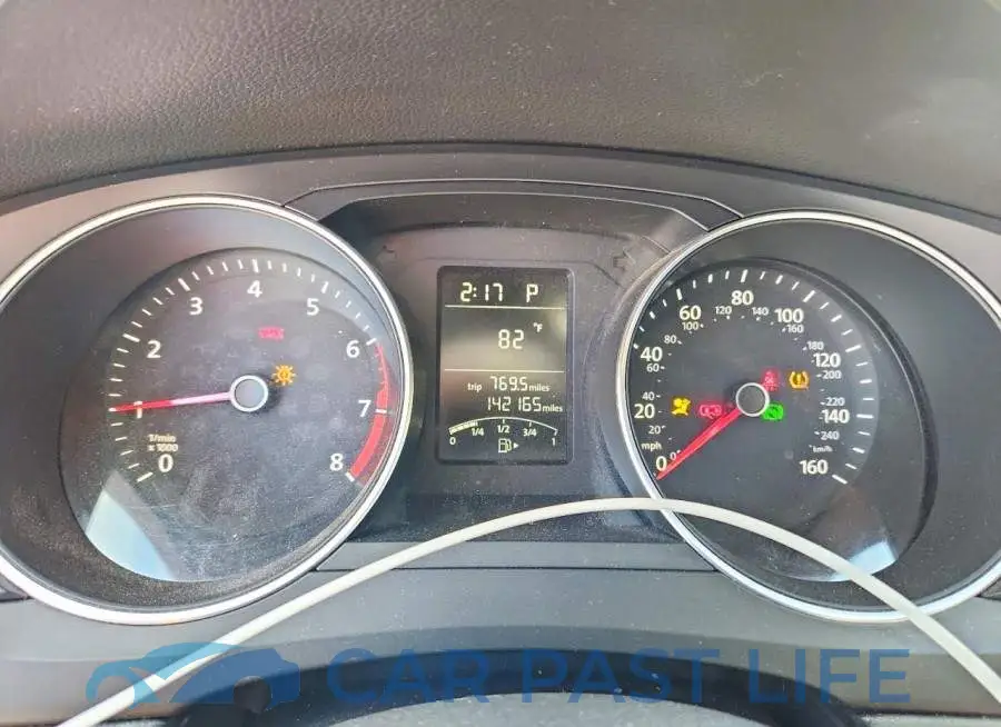 3VW2B7AJ2HM273966# 9