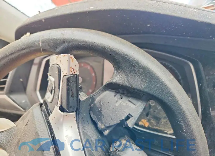 3VWCB7BU1KM205341# 9