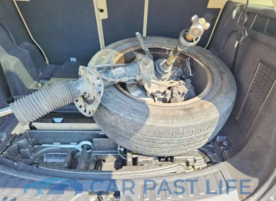SALCR2RX7JH745547# 12