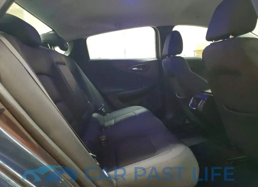 1G1ZD5STXLF111925# 10