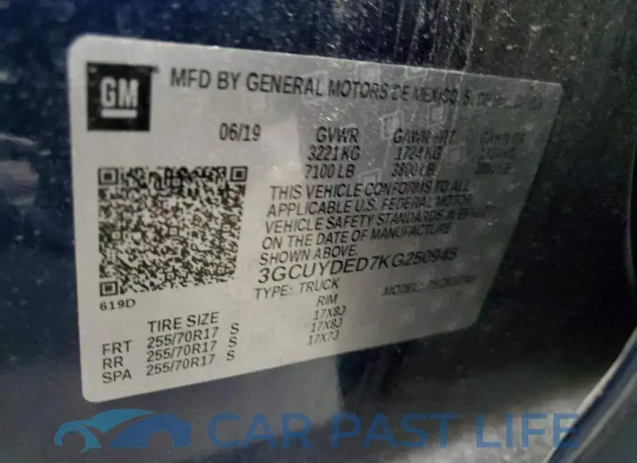 3GCUYDED7KG250945# 12