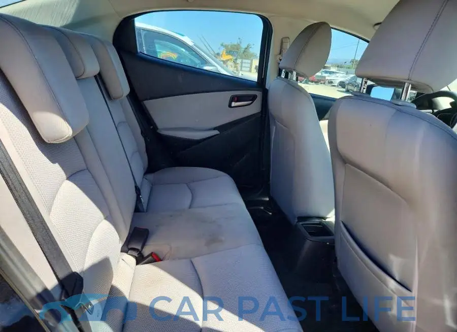 3MYDLBYV1LY710394# 10
