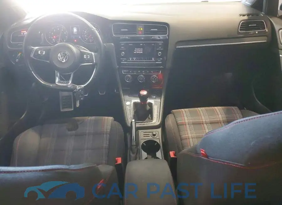 3VW5T7AU6KM015753# 8