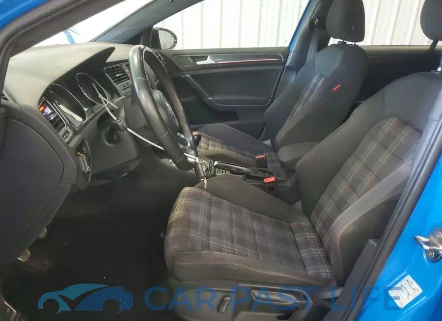 3VW5T7AU6KM015753# 7