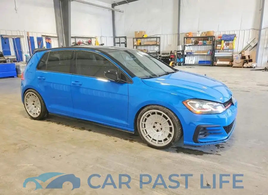 3VW5T7AU6KM015753# 4