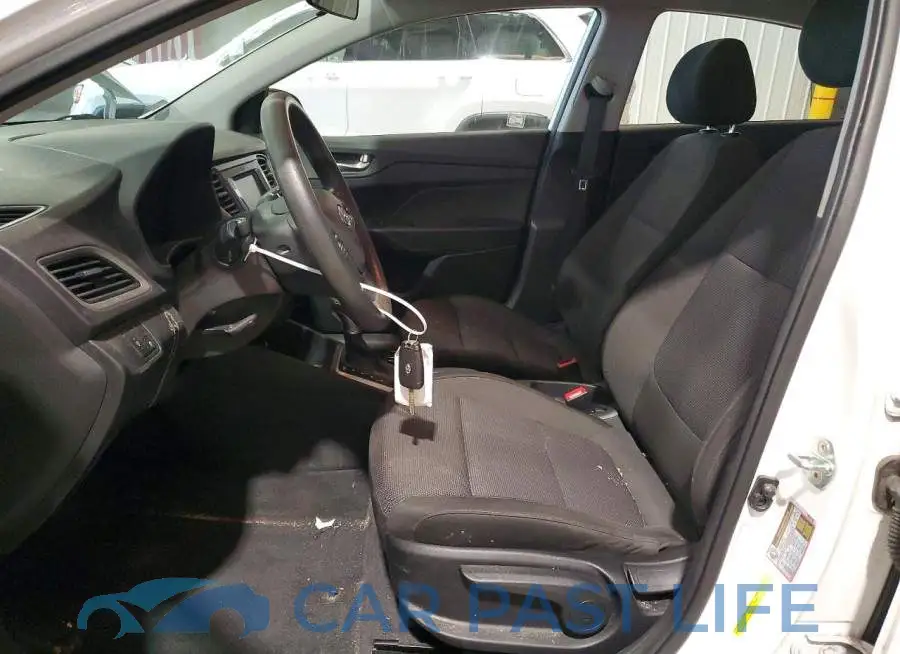 3KPC24A62LE100579# 7