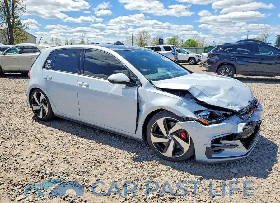 3VW5T7AU9LM017157# 4
