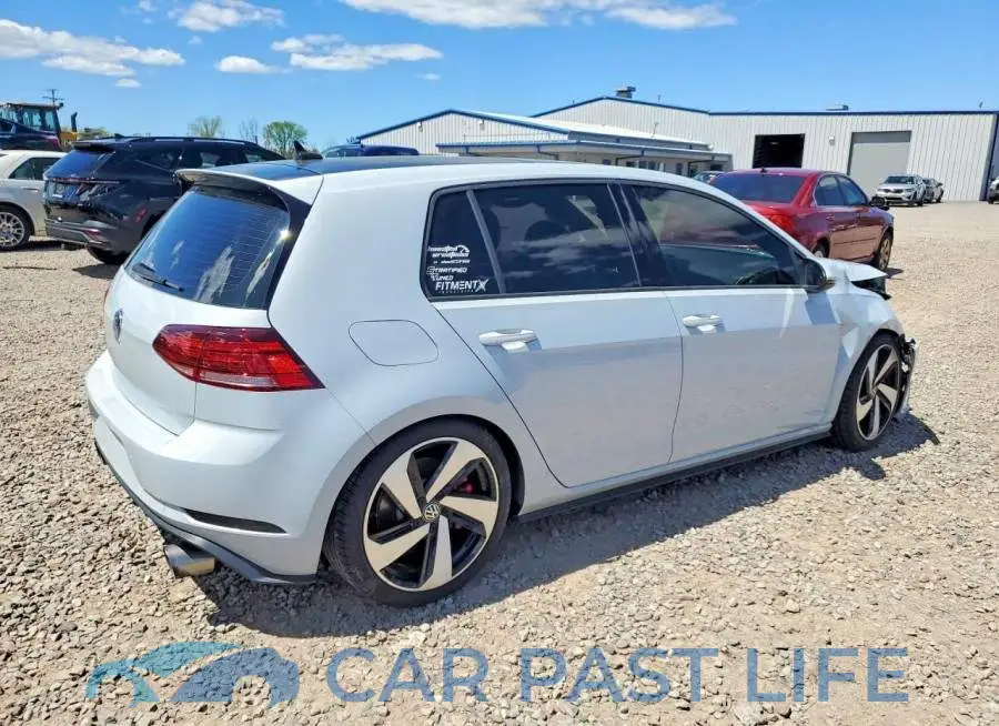 3VW5T7AU9LM017157# 3