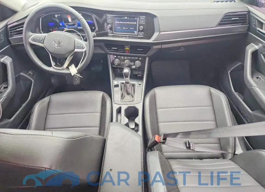 3VW7M7BU6PM037151# 8