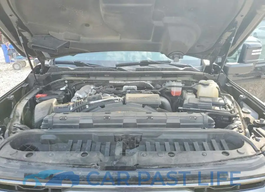 1GT49PEY2RF137627# 11
