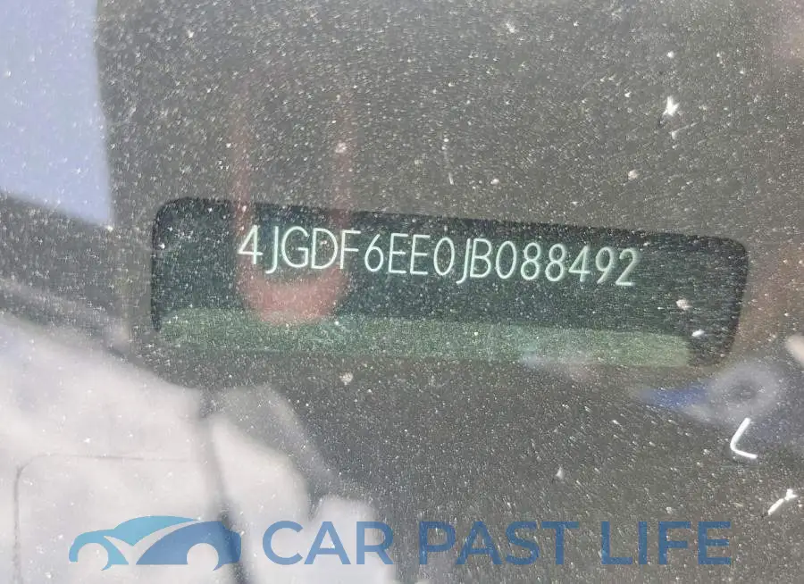 4JGDF6EE0JB088492# 13