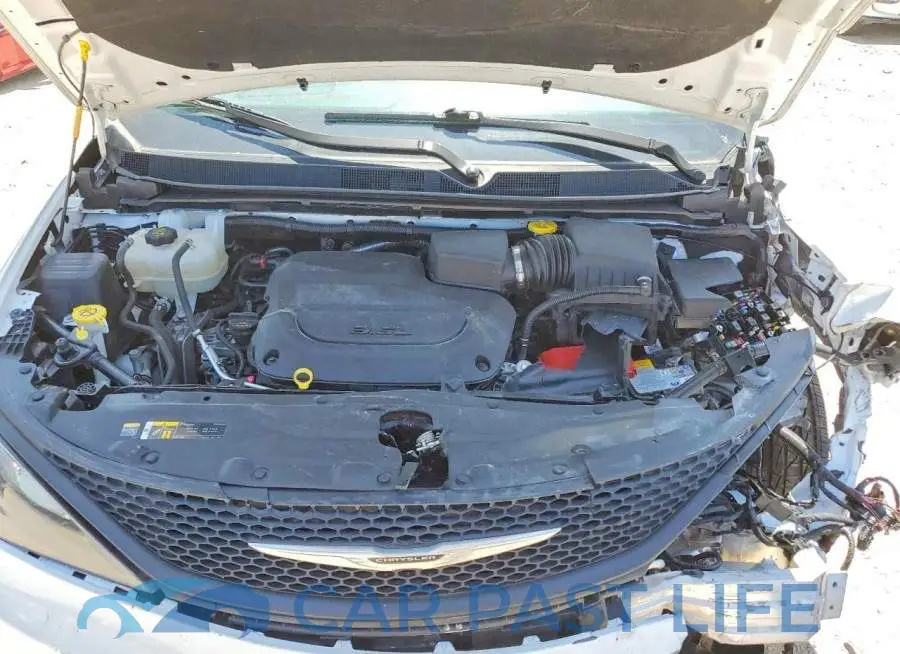 2C4RC1CG9SR525824# 12