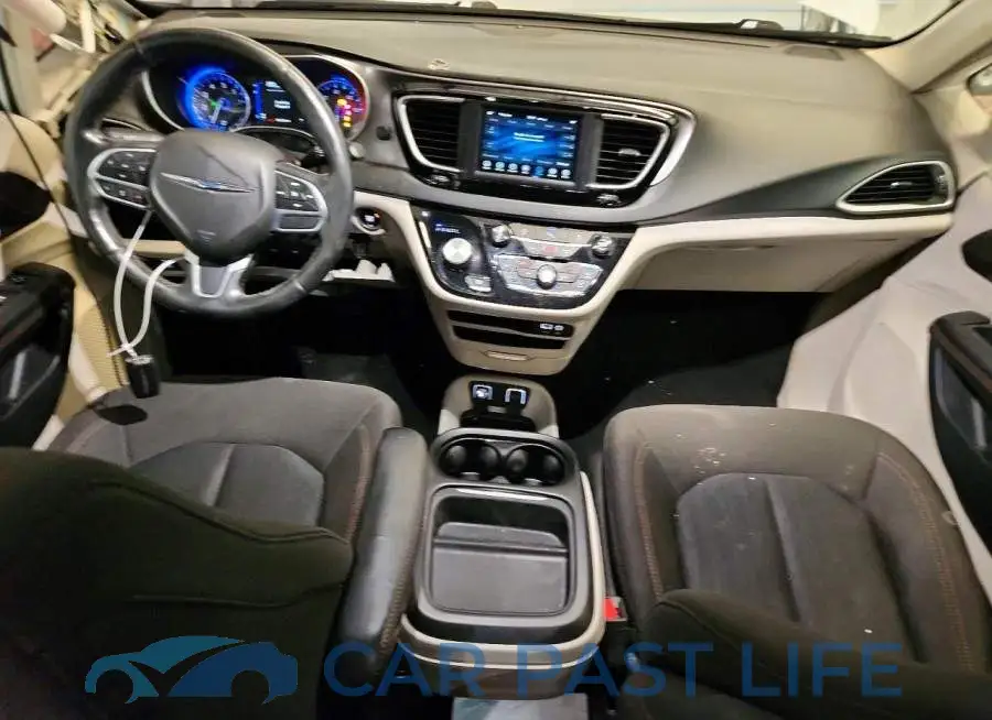 2C4RC1FG4LR141401# 8