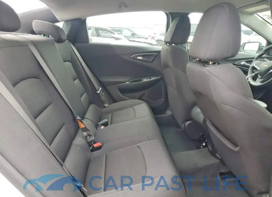 1G1ZB5ST1SF107640# 10