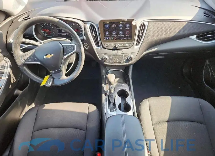 1G1ZD5ST8SF149961# 8