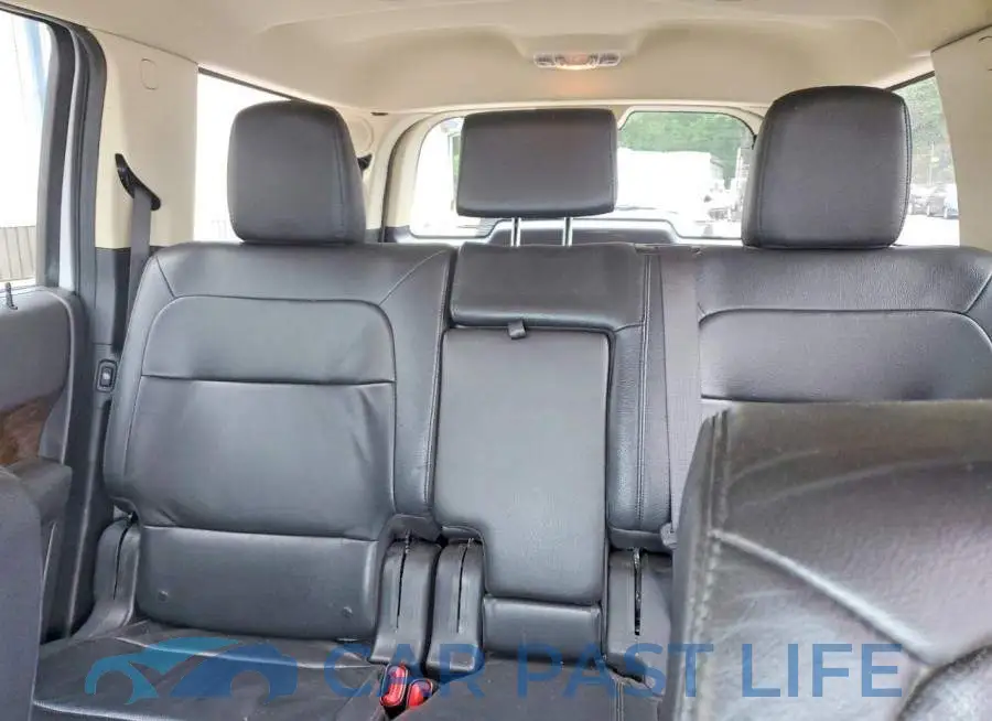 2FMHK6D80HBA11635# 10