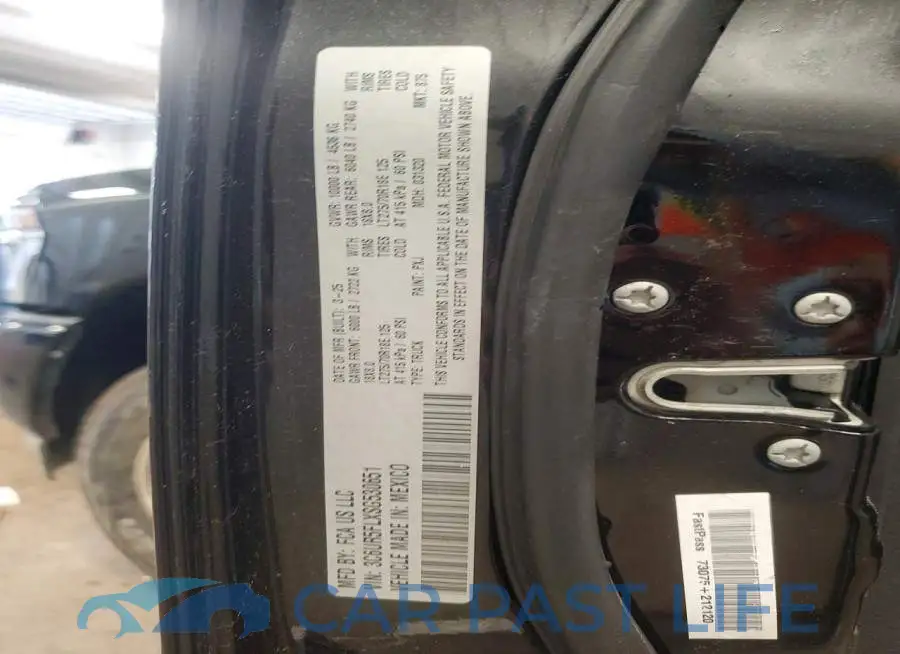 3C6UR5FLXSG530651# 13