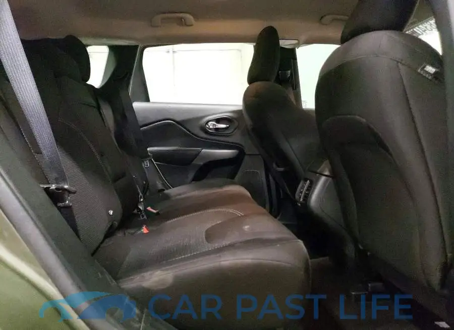 1C4PJLCB7KD171687# 11