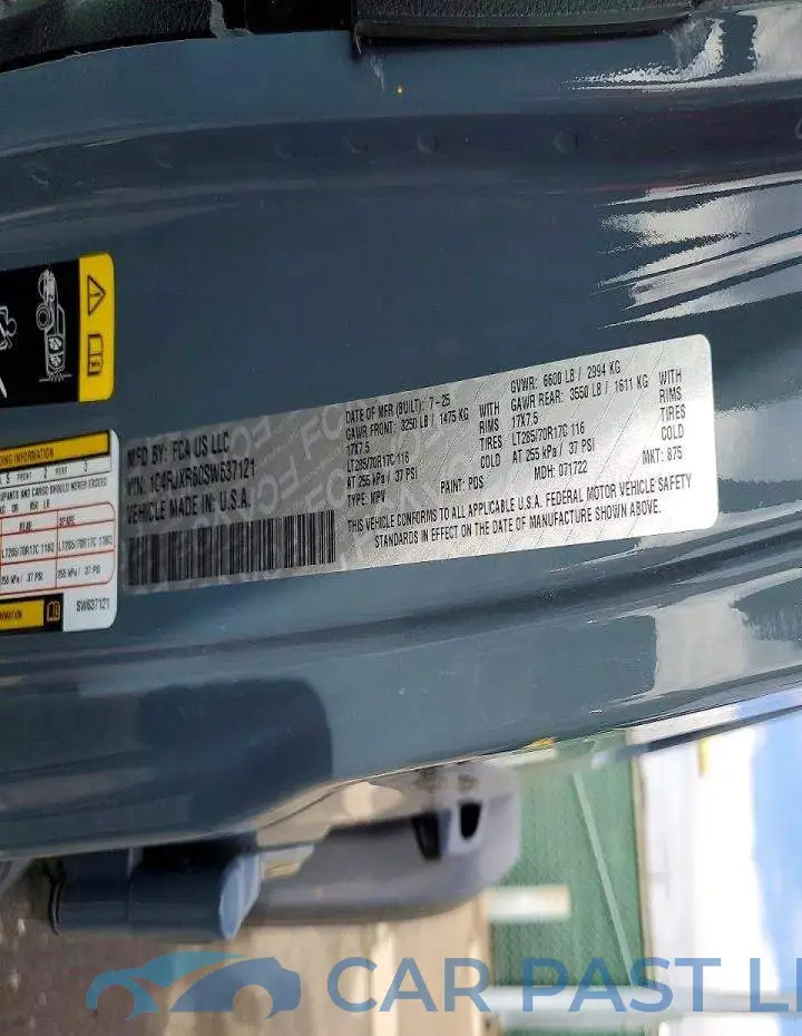 1C4RJXR60SW637121# 13