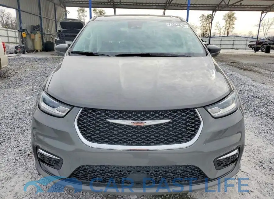 2C4RC1L71NR227899# 5