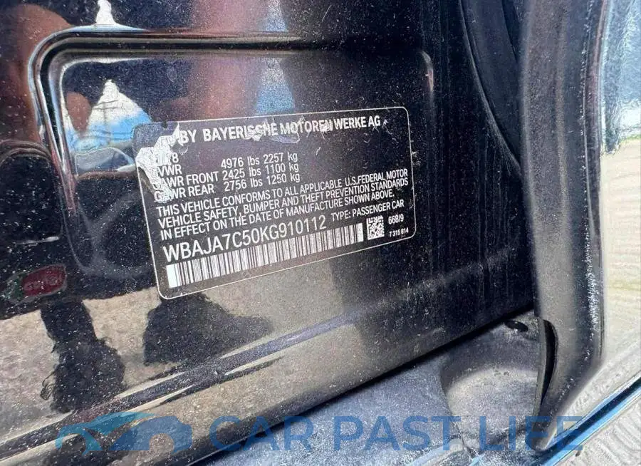 WBAJA7C50KG910112# 10