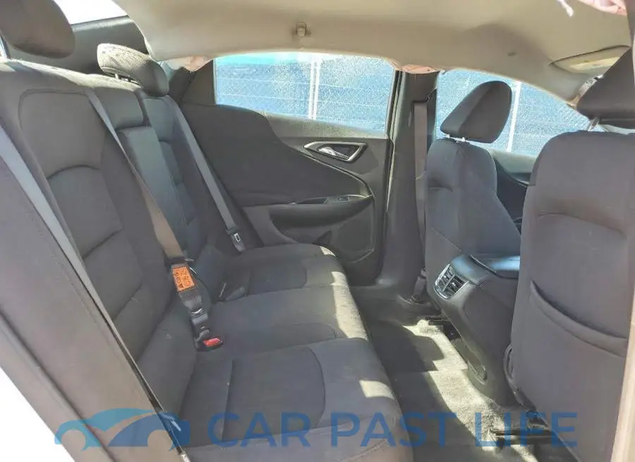 1G1ZD5ST1SF125047# 10