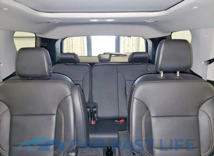 1GNEVJKW7JJ245749# 10