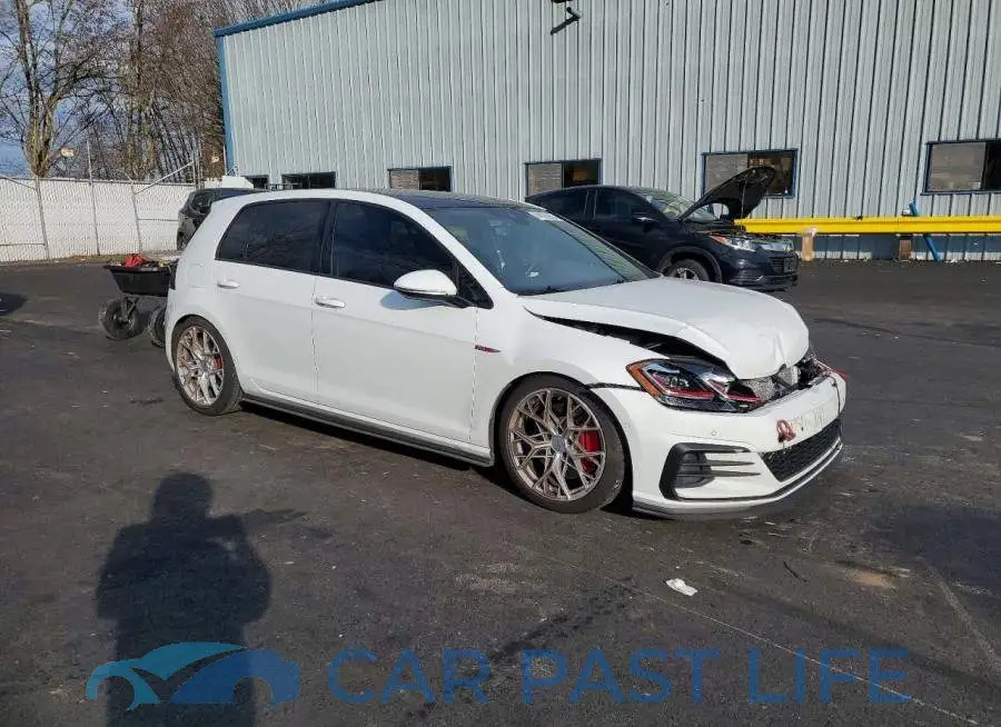 3VW547AU0JM264738# 4