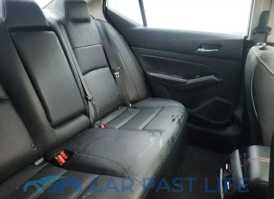 1N4AL4CV7PN319702# 10