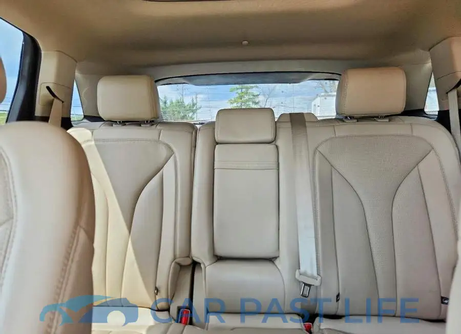 2LMPJ8KP8LBL15491# 10