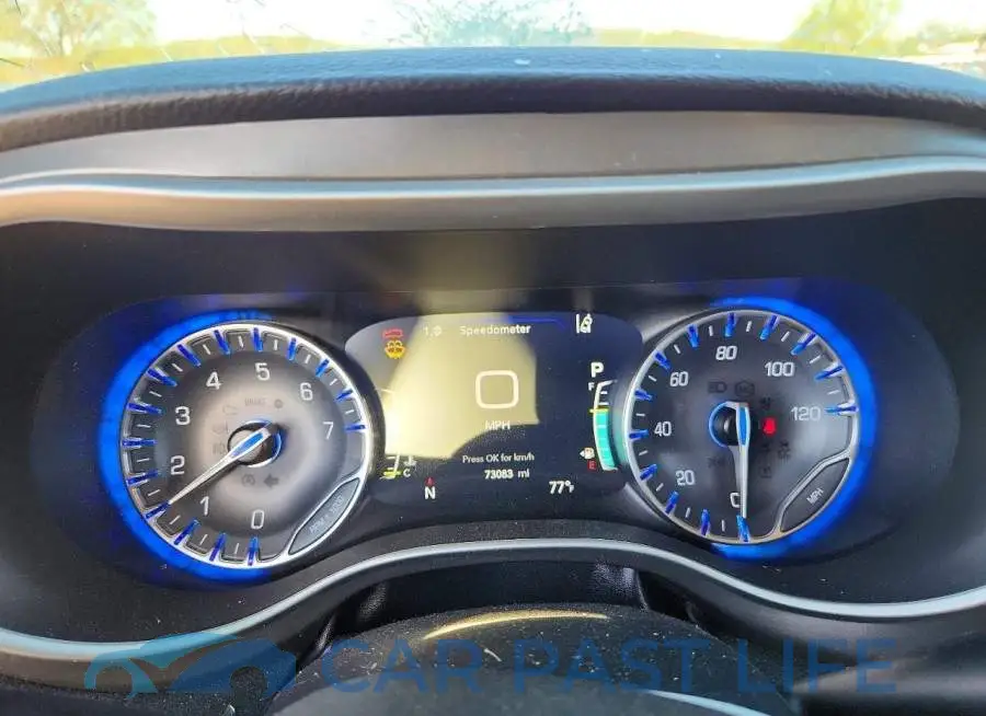 2C4RC3BG3NR216819# 9