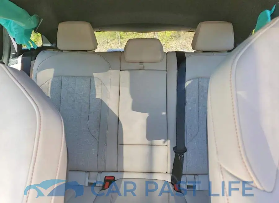 5UX53GP08T9254095# 10