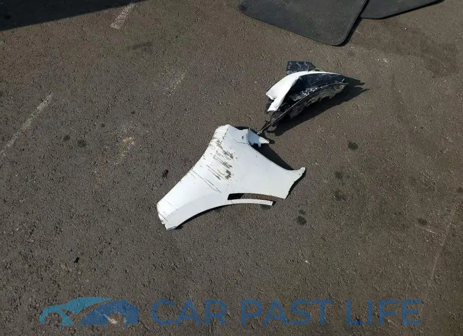WBA33DB06SCT26814# 12