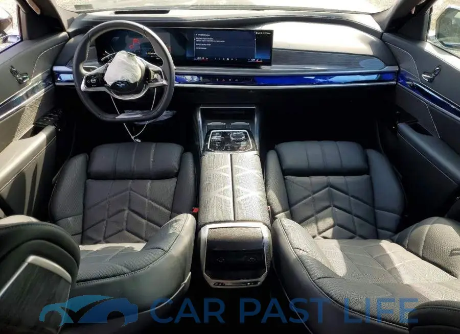 WBY43EJ0XRCR30017# 8