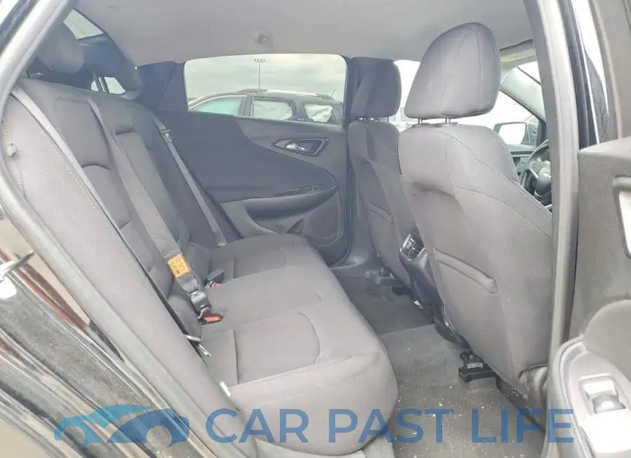 1G1ZD5ST6LF125644# 10