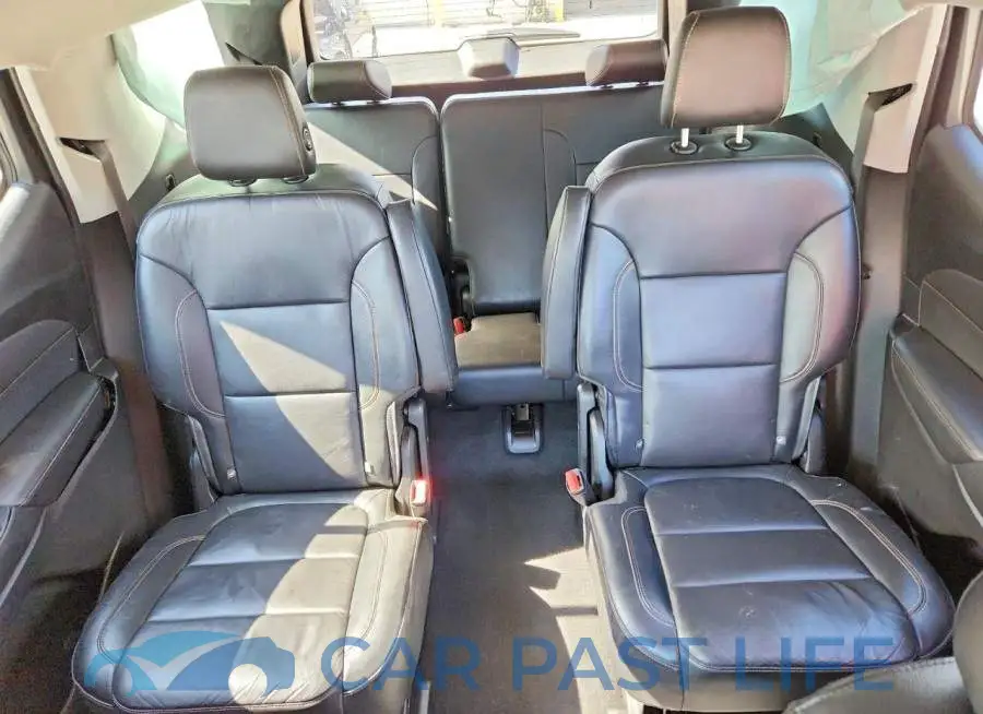 1GNERHKW1JJ137897# 10
